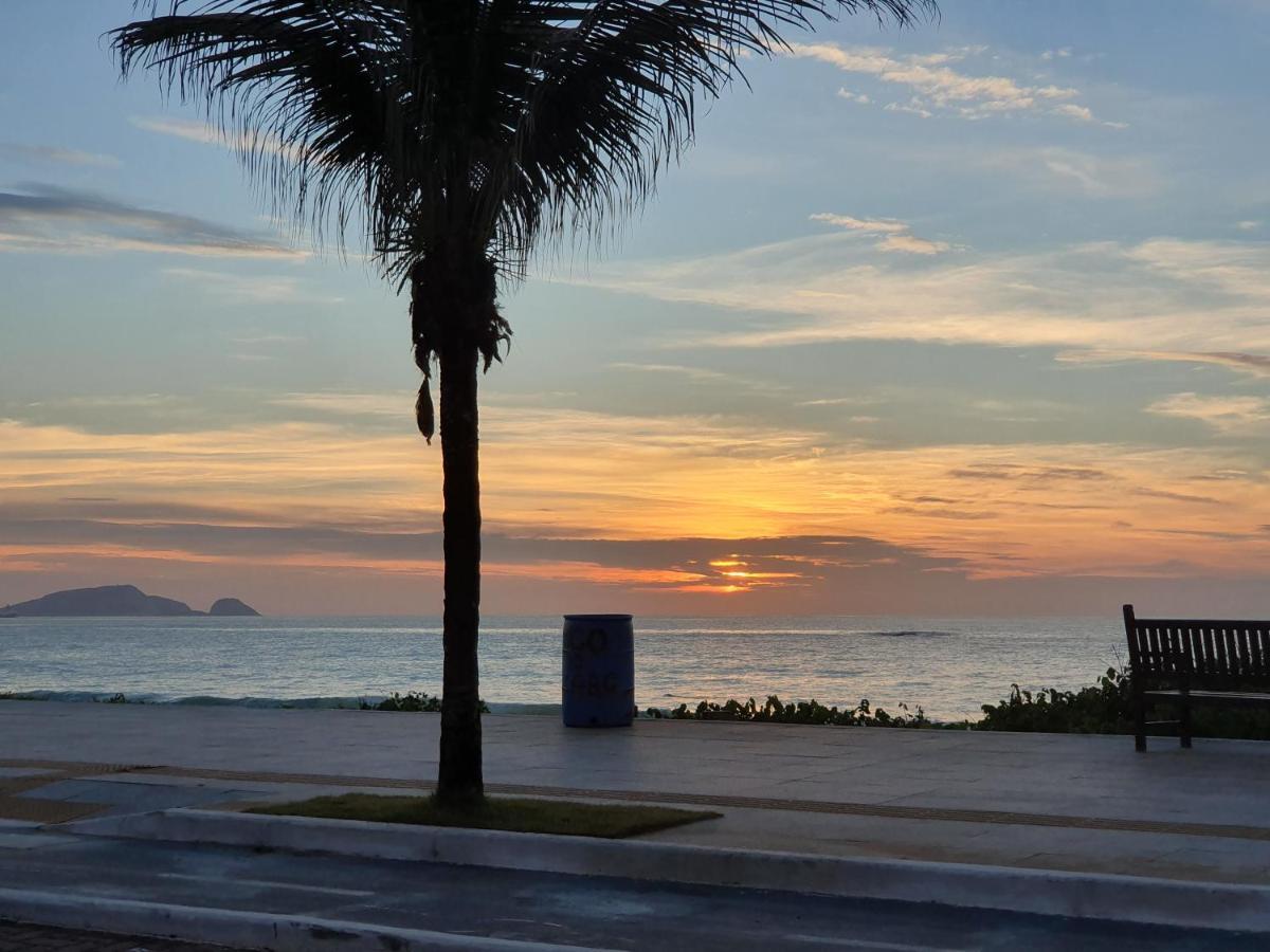 Pousada Solar Dos Cavaleiros Mendes Macaé Exterior foto